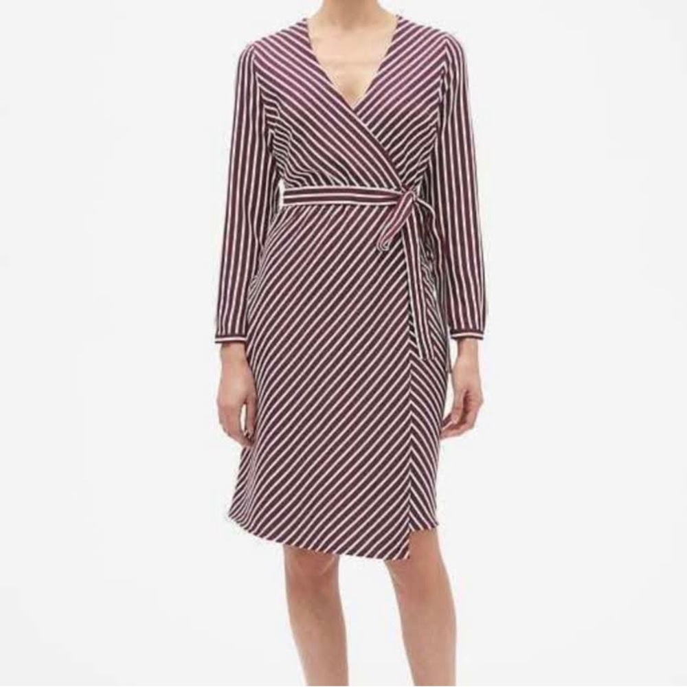 Brand new Banana Republic Factory Wrap Dress